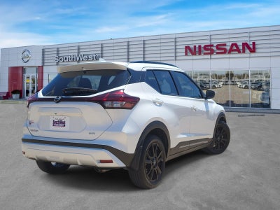 2024 Nissan Kicks SR