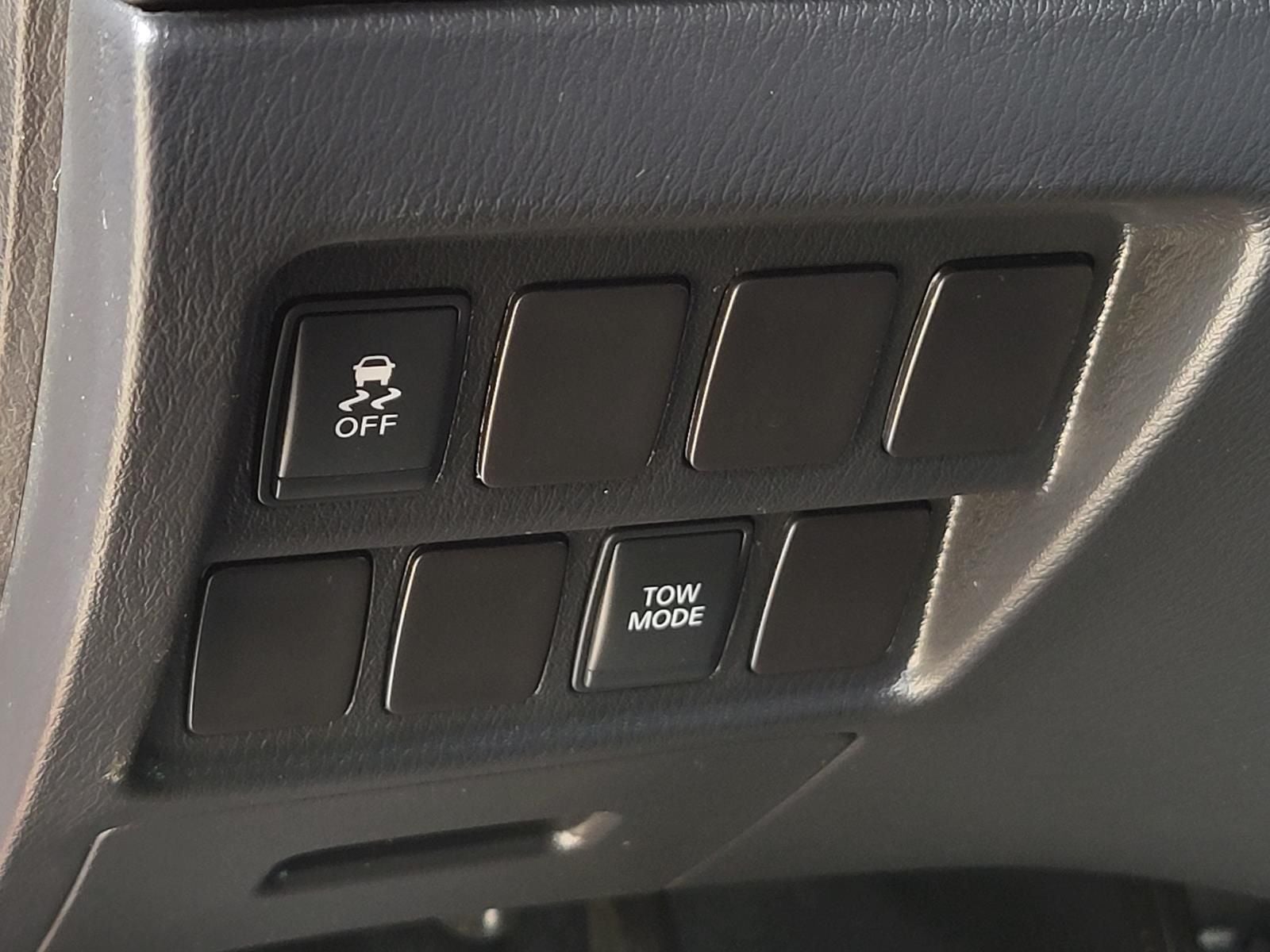 2016 Nissan Pathfinder S