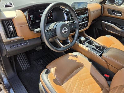 2024 Nissan Pathfinder Platinum