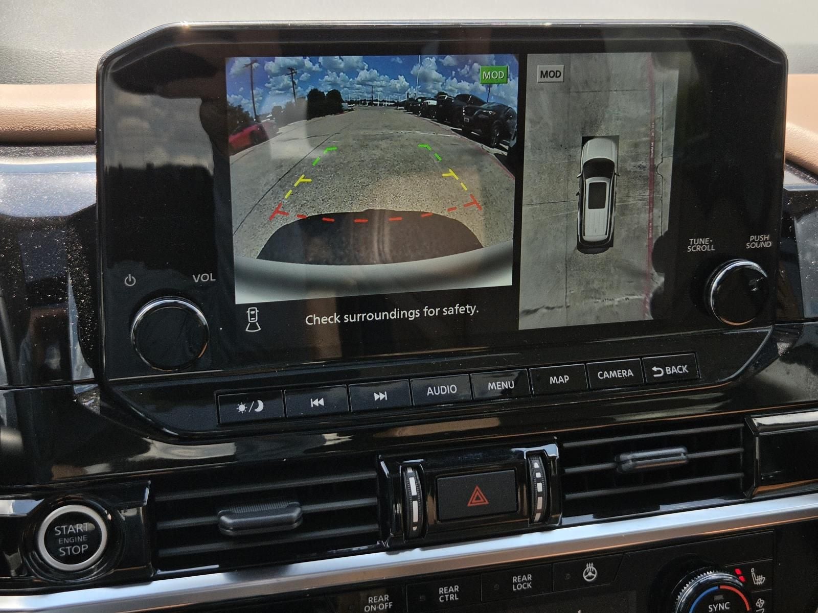 2024 Nissan Pathfinder Platinum
