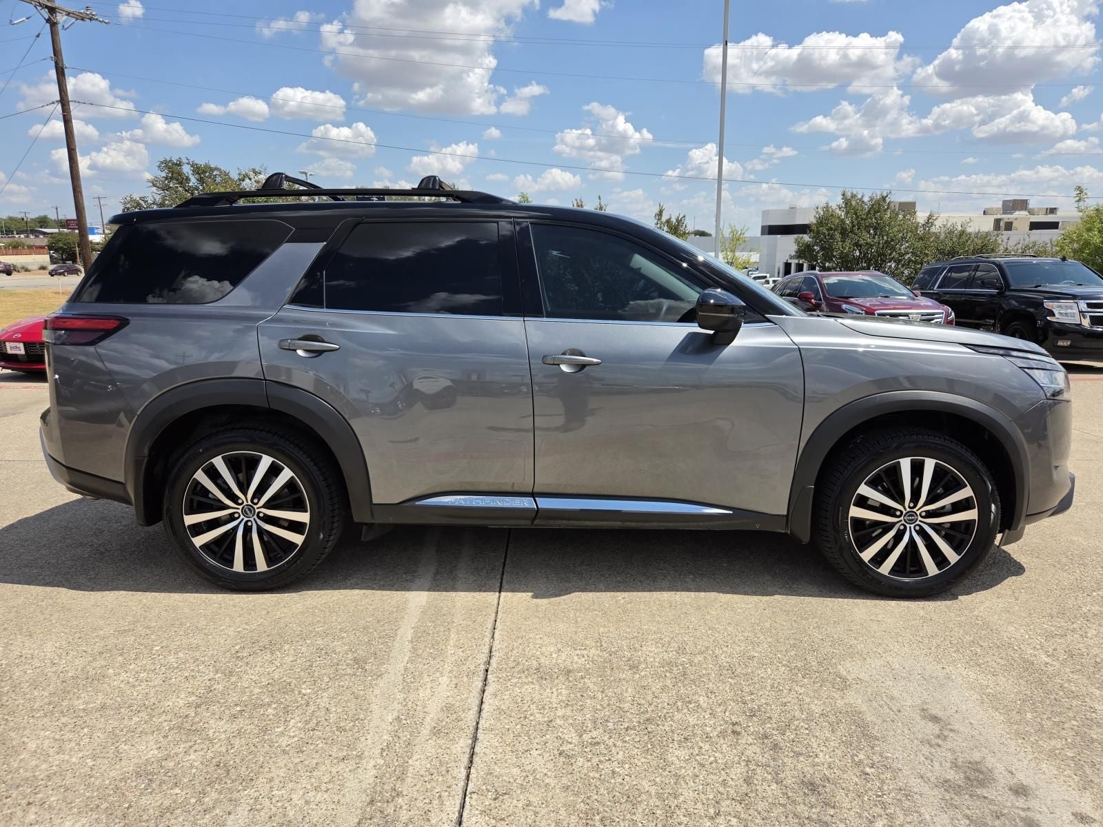 2024 Nissan Pathfinder Platinum