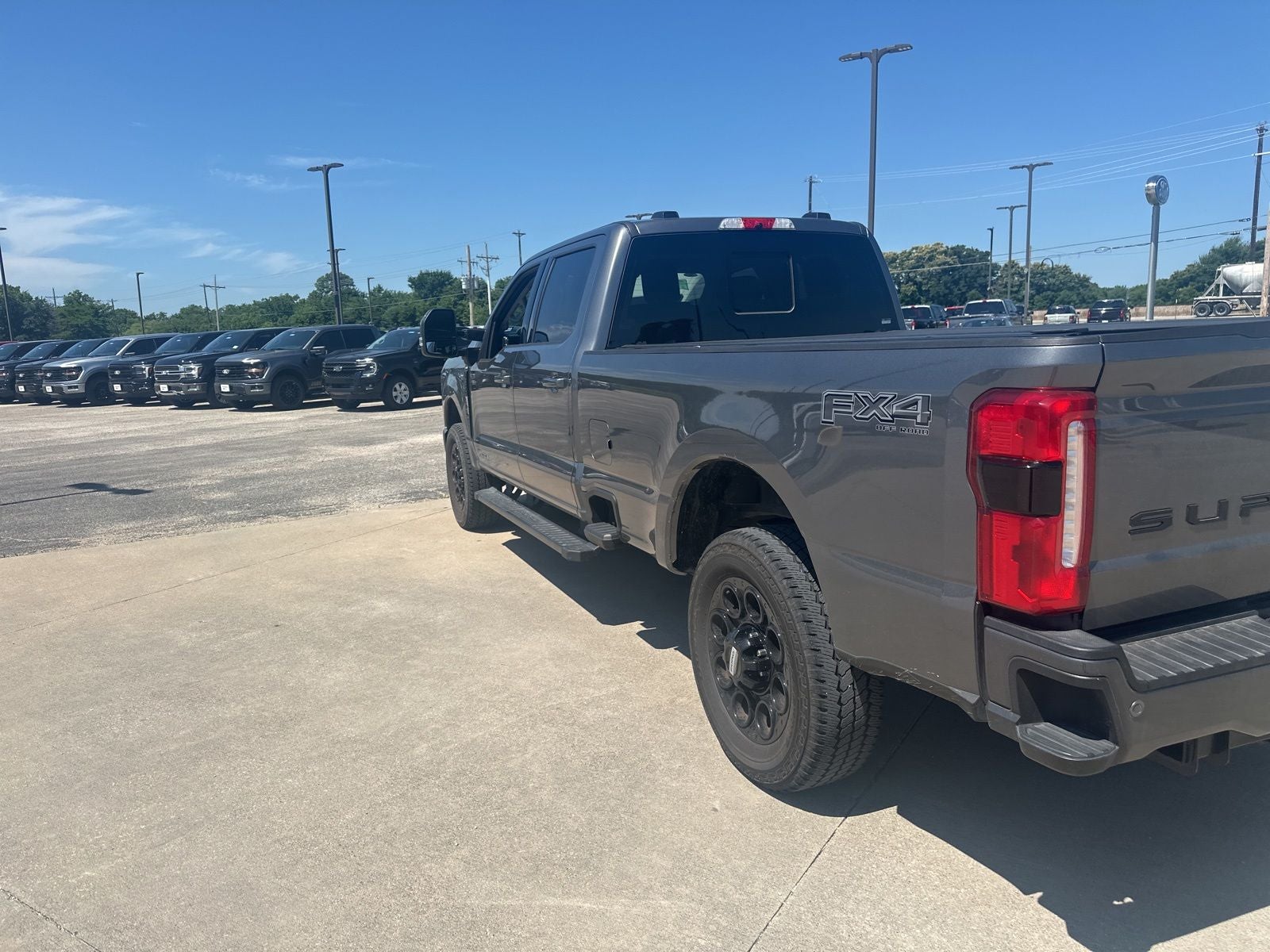 2025 Ford F-350SD Lariat