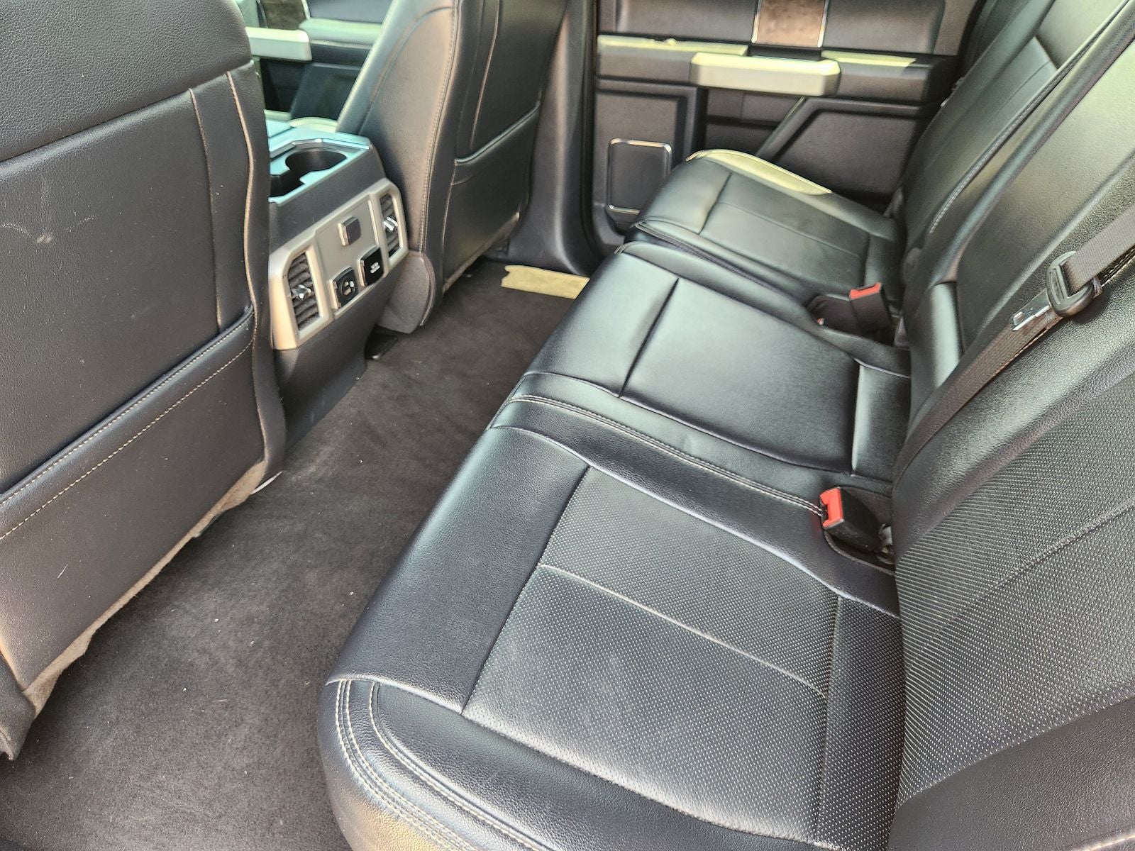 2022 Ford F-350SD Lariat DRW