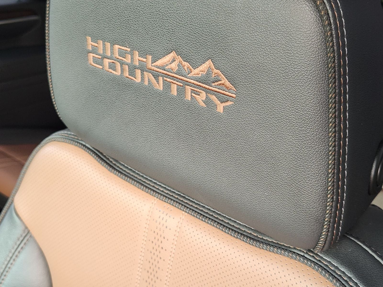 2025 Chevrolet Silverado 3500HD High Country