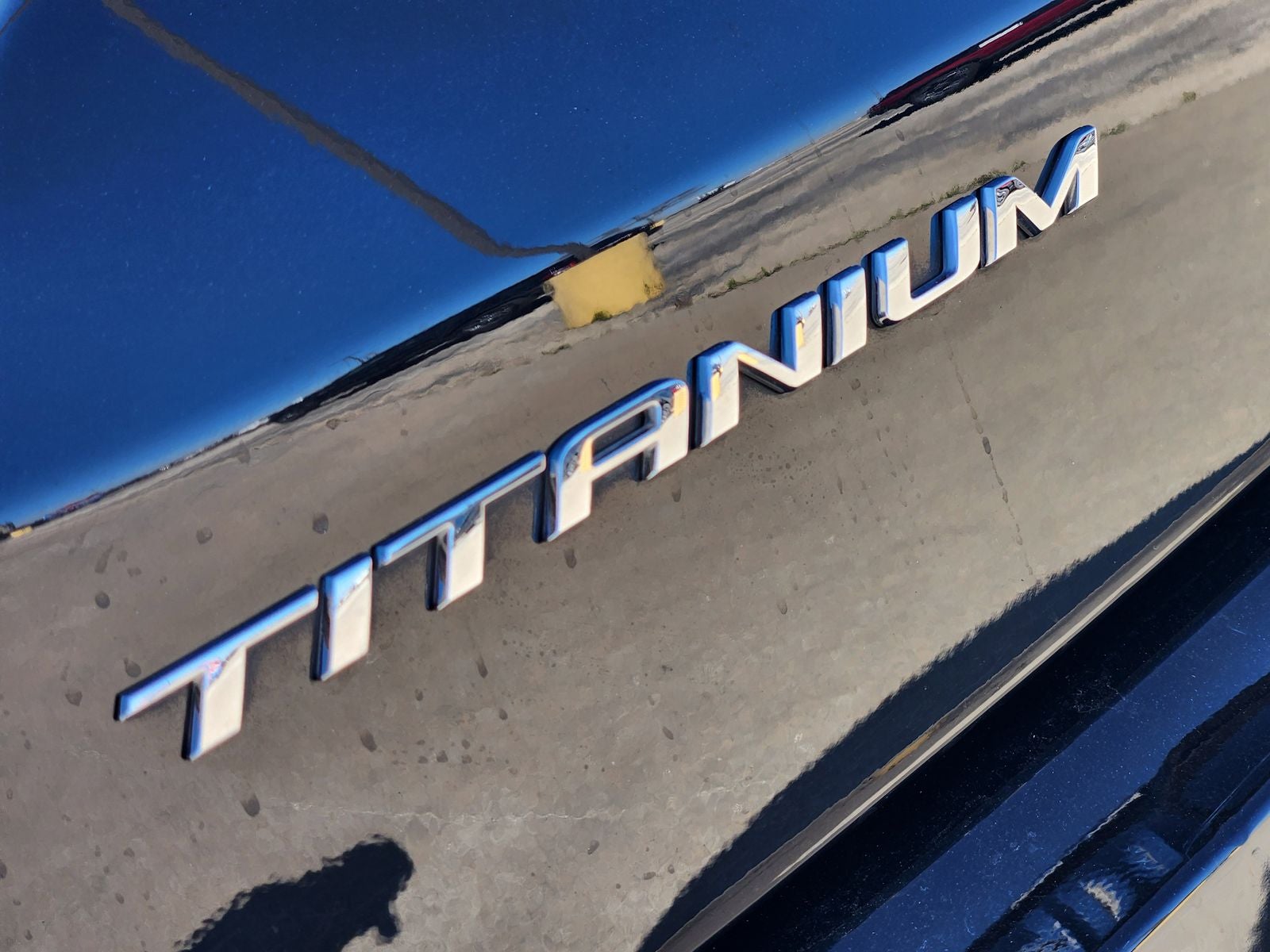 2021 Ford Edge Titanium