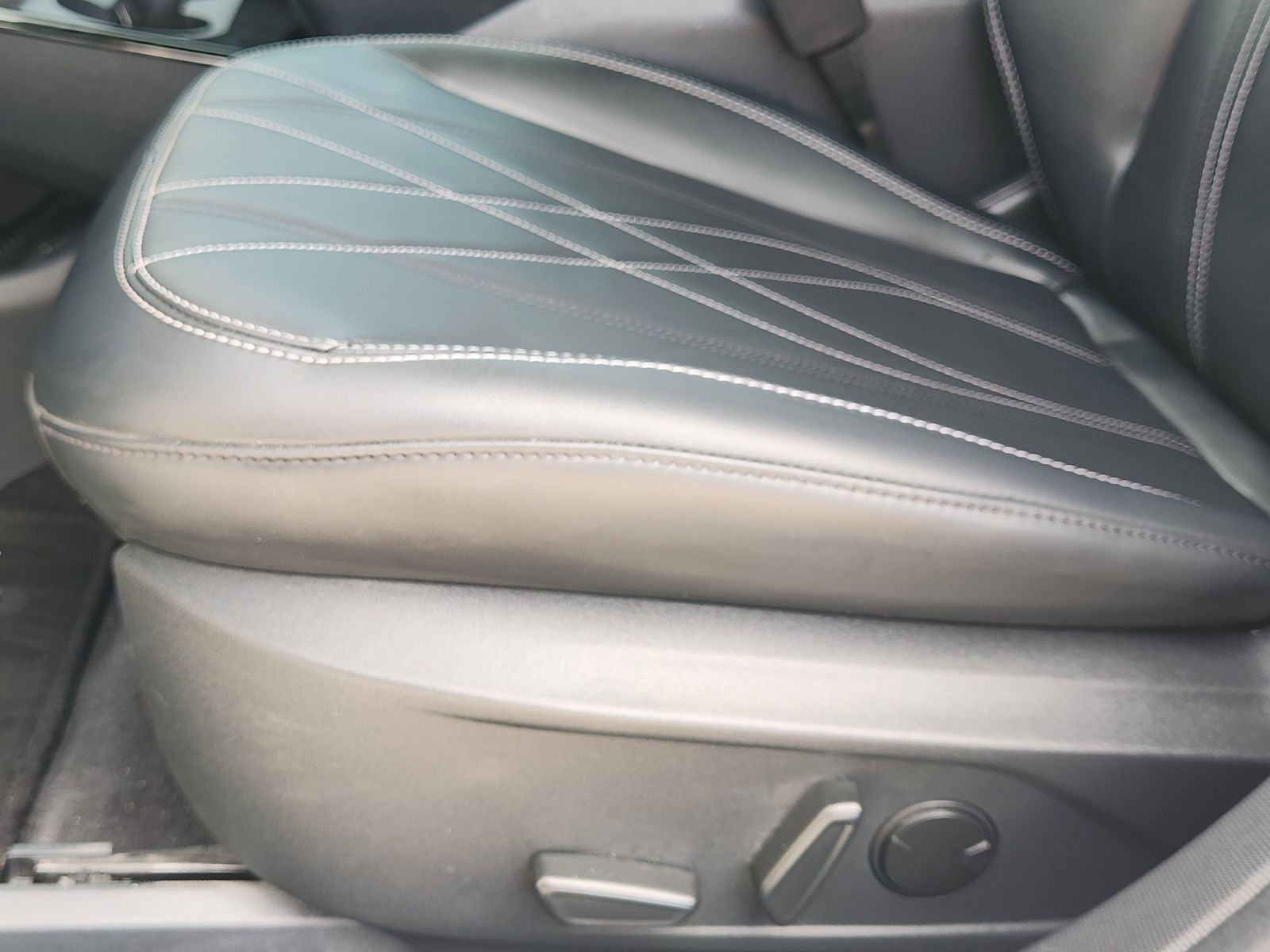 2023 Ford Mustang Mach-E Select