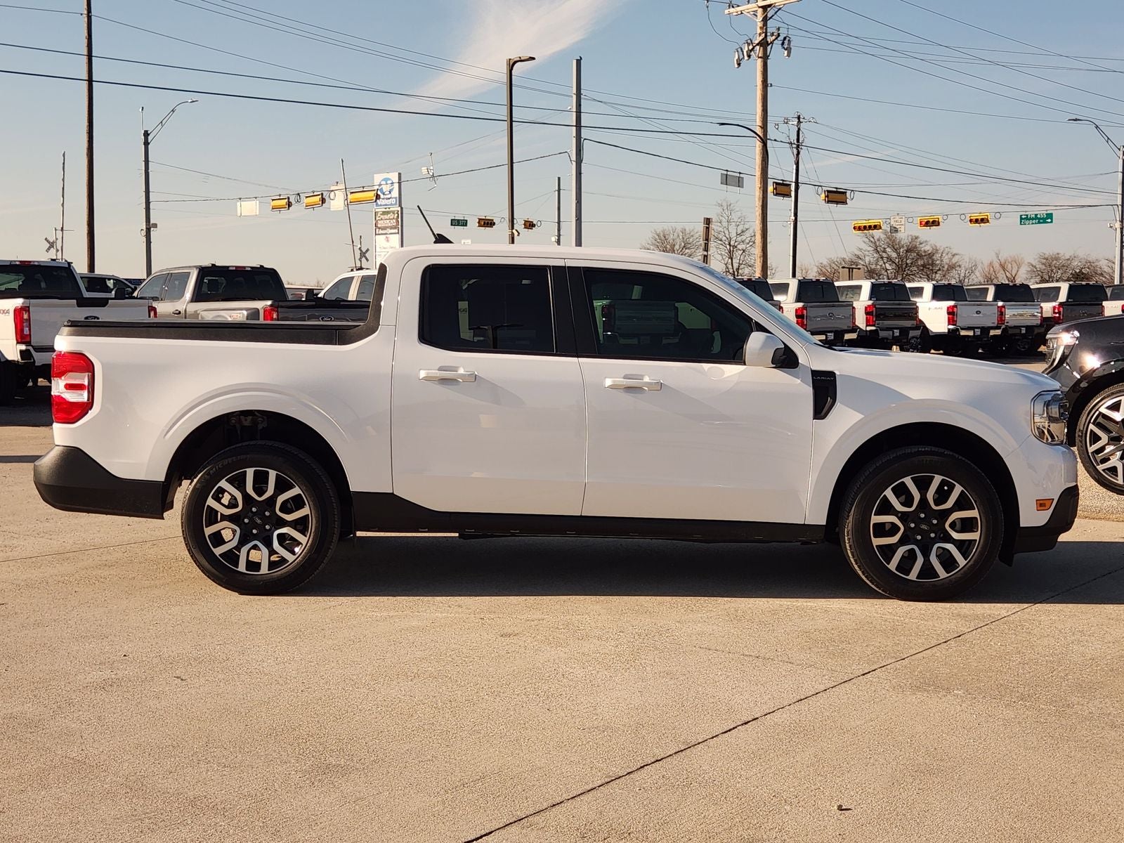 2023 Ford Maverick Lariat