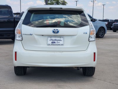 2014 Toyota Prius v Five