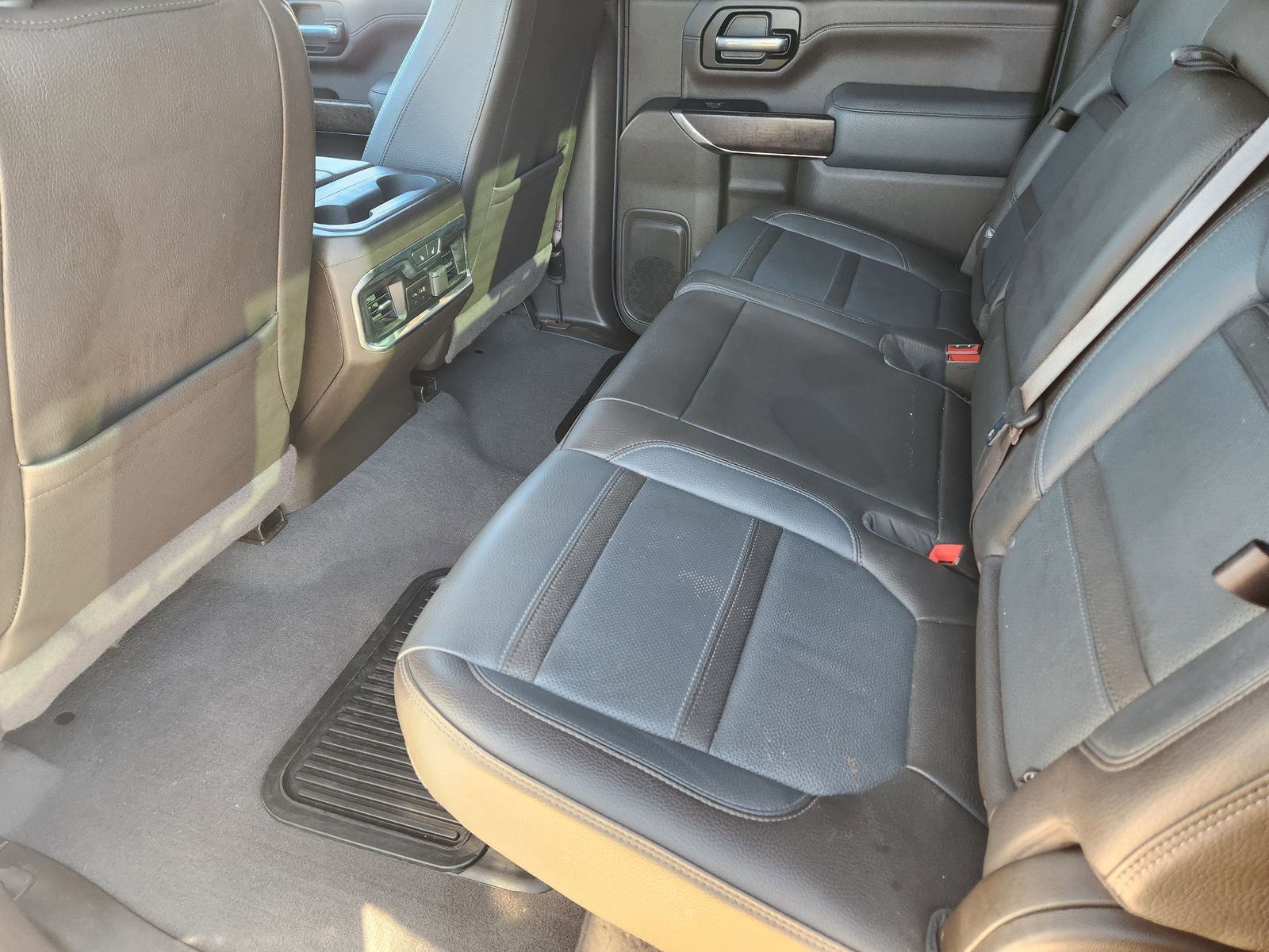 2023 GMC Sierra 2500HD Denali