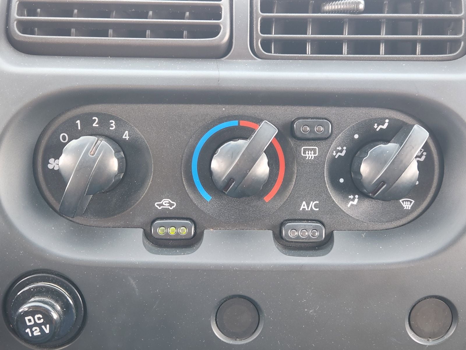 2002 Nissan Xterra SE S/C