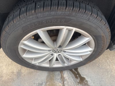 2015 Volkswagen Tiguan Base