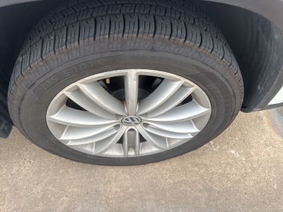 2015 Volkswagen Tiguan Base