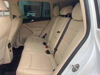 2015 Volkswagen Tiguan Base