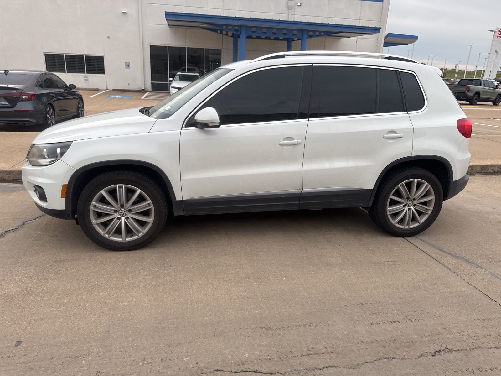 2015 Volkswagen Tiguan Base