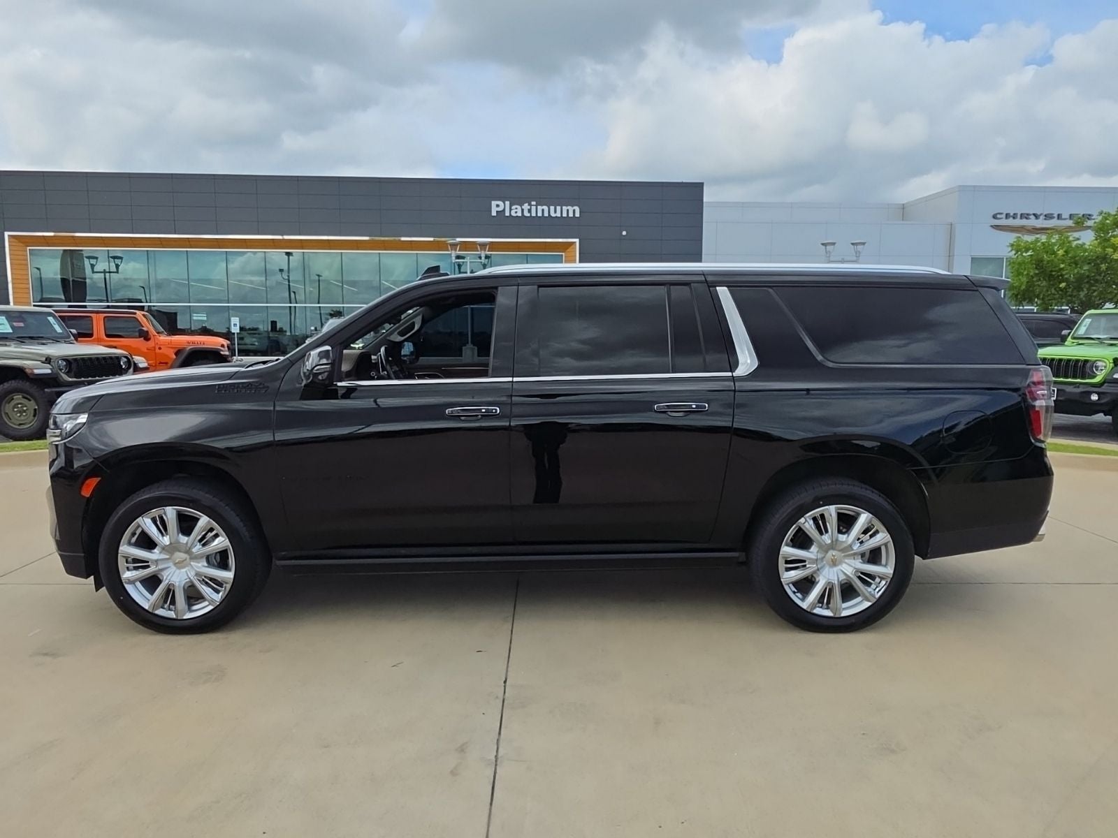 2022 Chevrolet Suburban High Country
