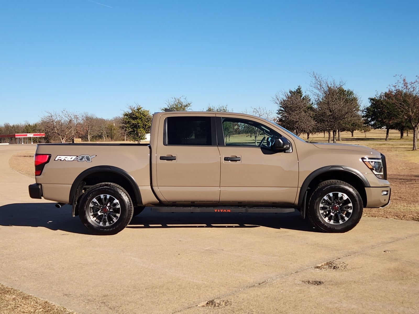 2024 Nissan Titan PRO-4X