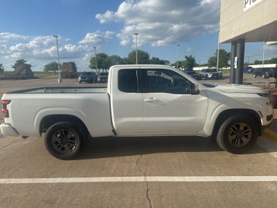 2025 Nissan Frontier SV