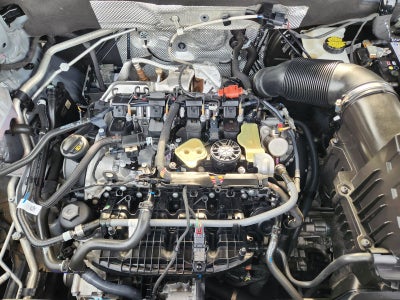 2025 Volkswagen Atlas Cross Sport 2.0T SEL R-Line Black