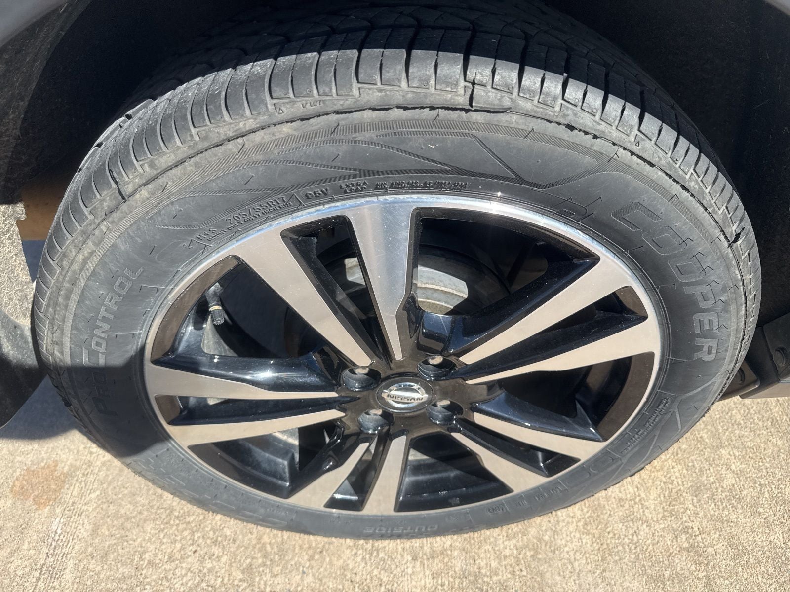 2019 Nissan Kicks SR