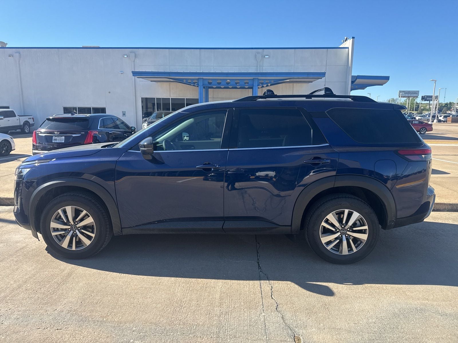 2026 Nissan Pathfinder SL