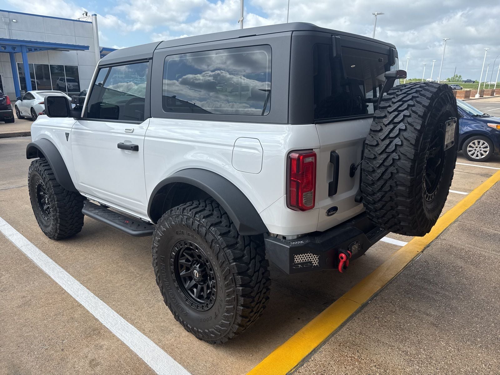 2023 Ford Bronco Base