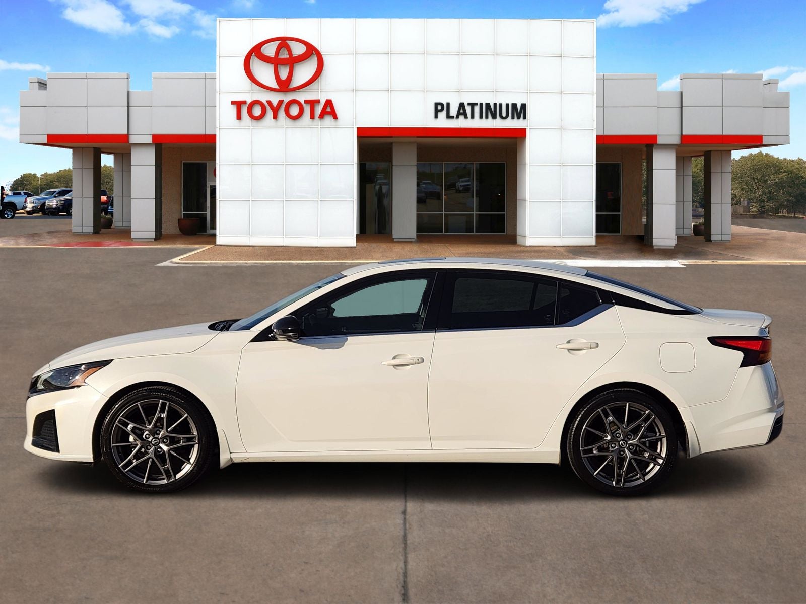 2023 Nissan Altima 2.0 SR