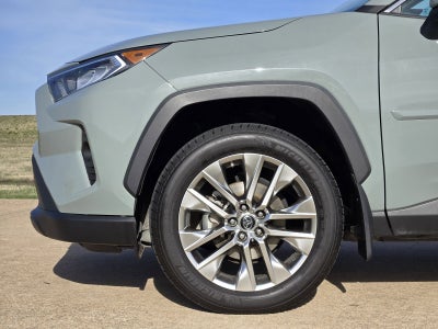 2019 Toyota RAV4 XLE Premium