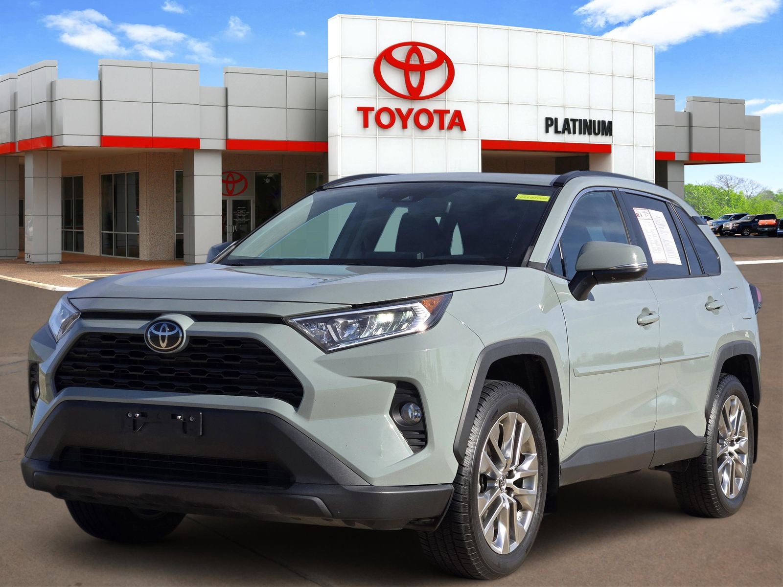 2019 Toyota RAV4 XLE Premium