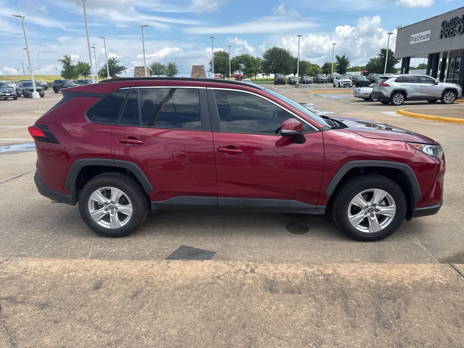 2021 Toyota RAV4 XLE