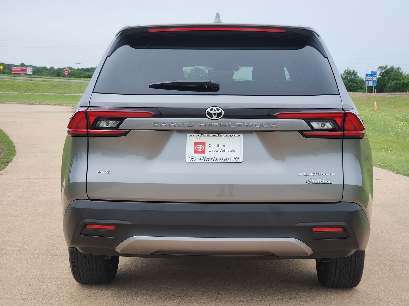 2025 Toyota Grand Highlander Platinum