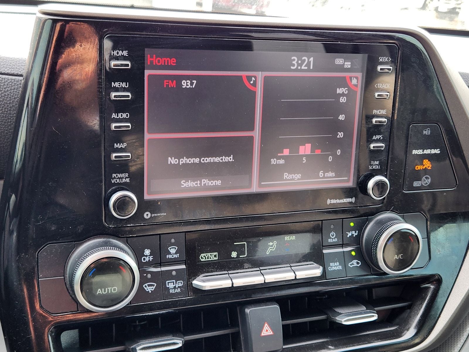 2022 Toyota Highlander L