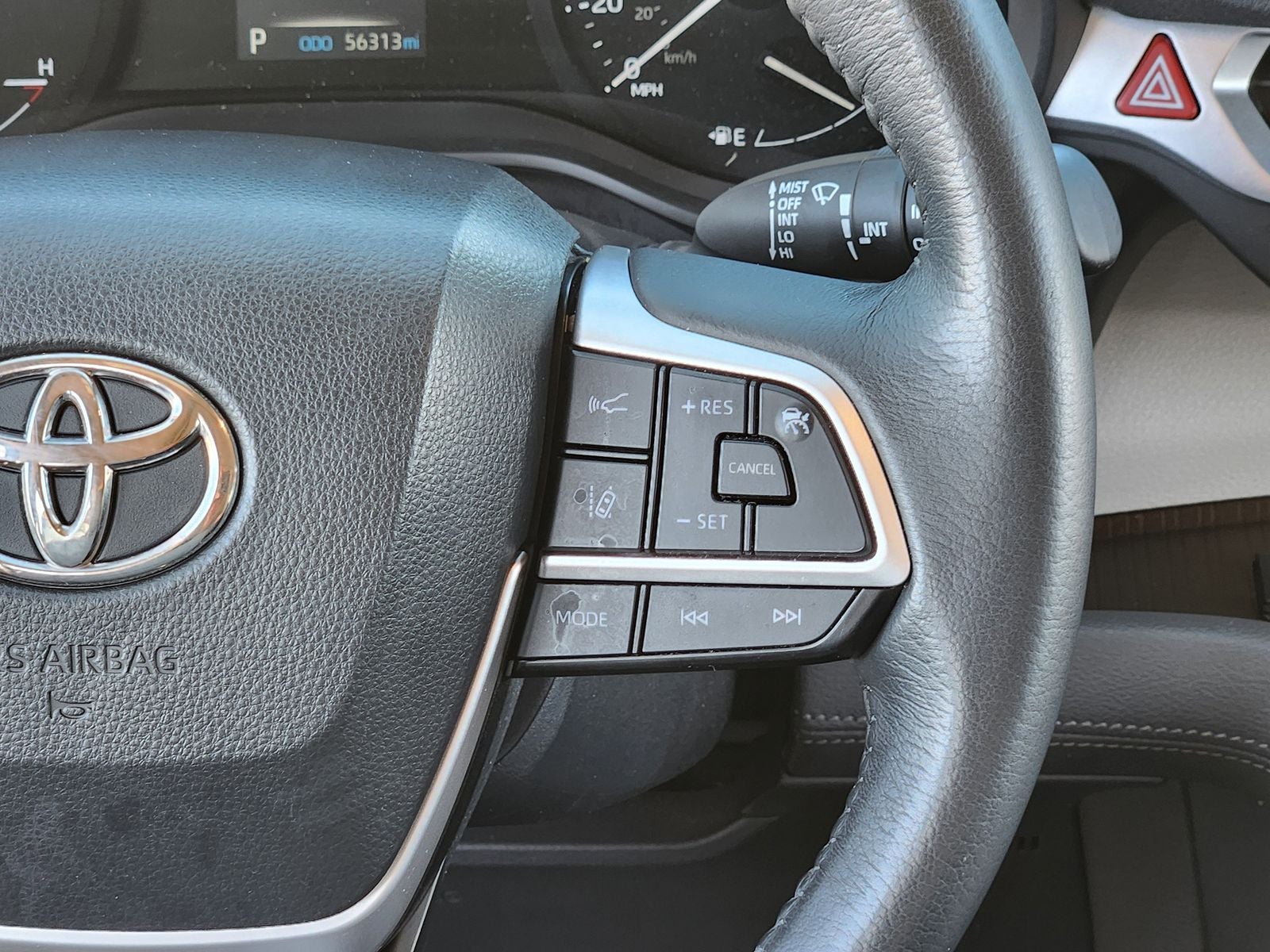 2023 Toyota Sienna XLE