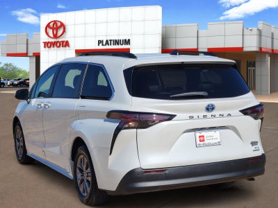 2023 Toyota Sienna XLE