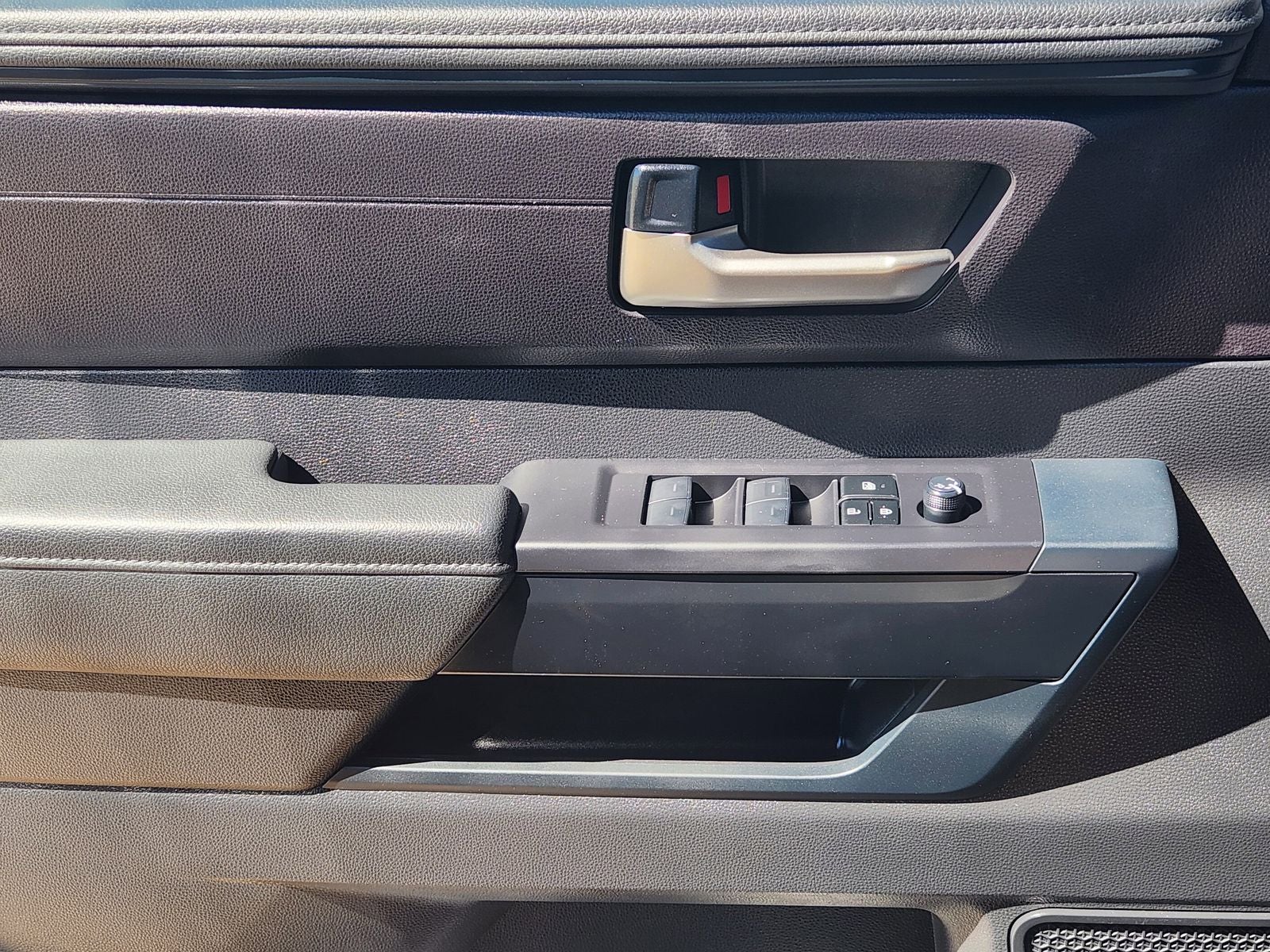 2024 Toyota Tundra 2WD SR5