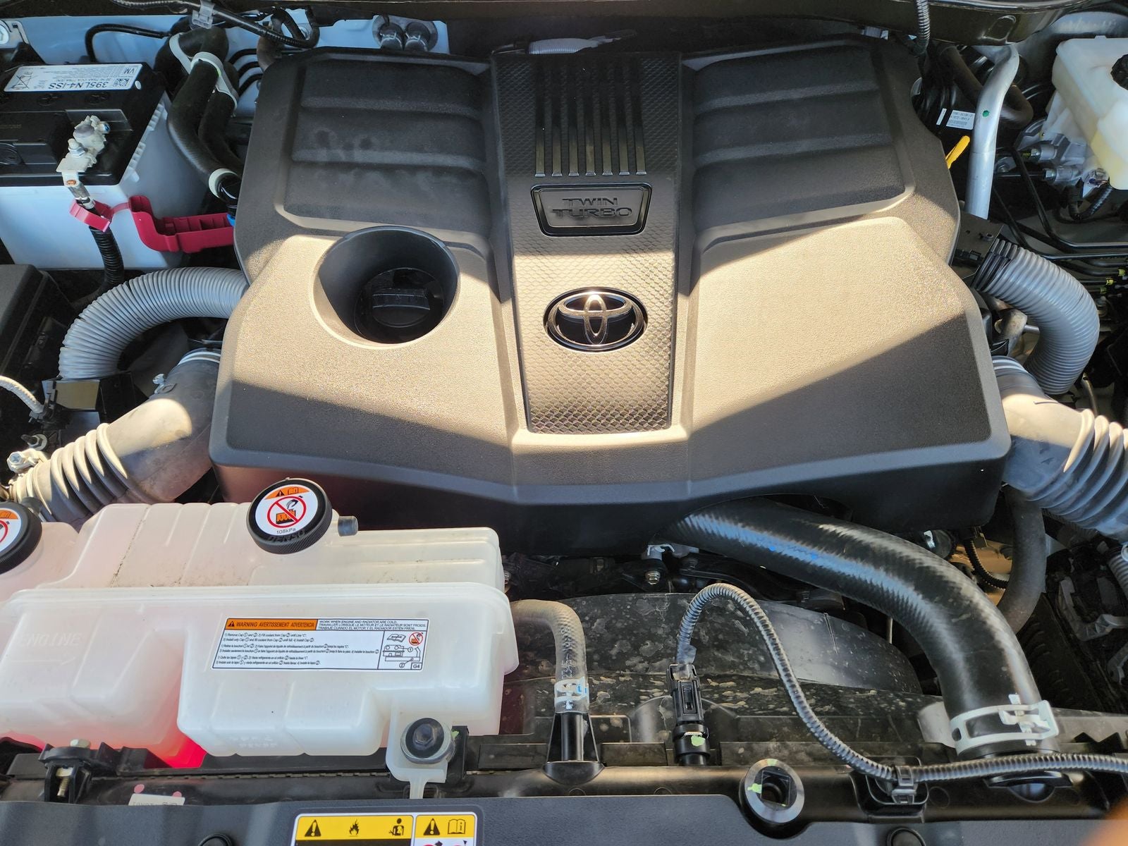 2024 Toyota Tundra 4WD SR5