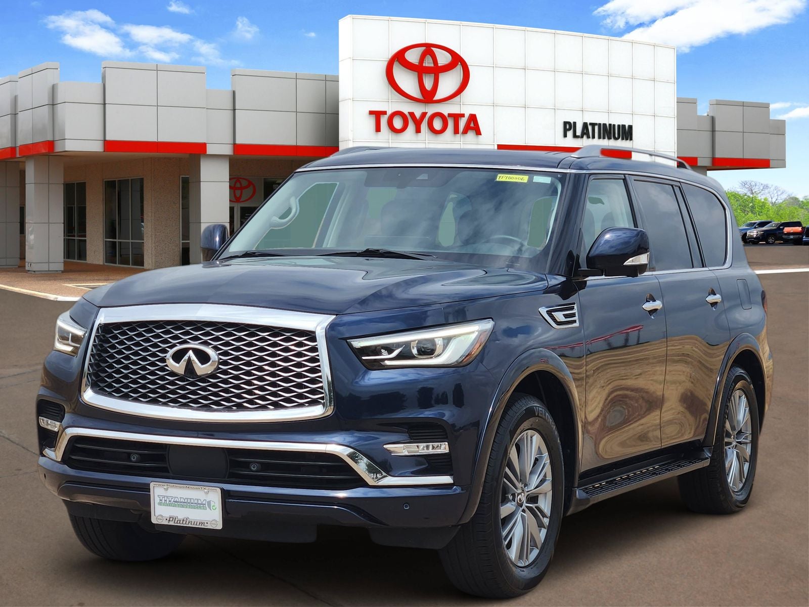 2024 INFINITI QX80 Luxe - Photo 2