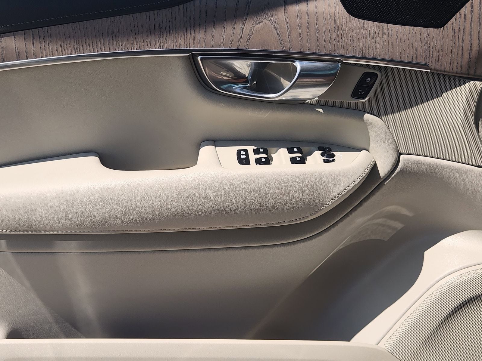 2023 Volvo XC90 Ultimate - Photo 27