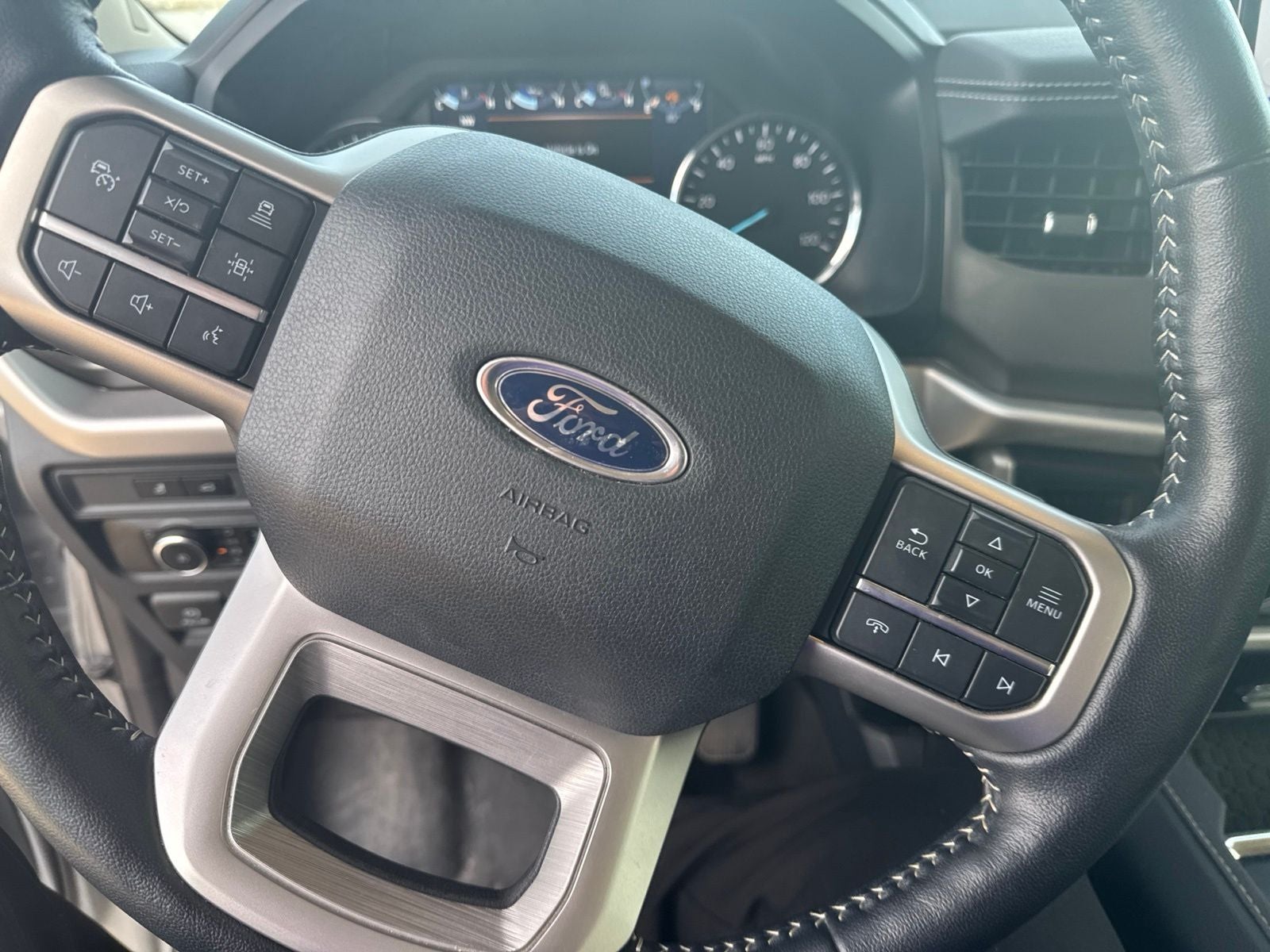 2023 Ford Expedition XLT