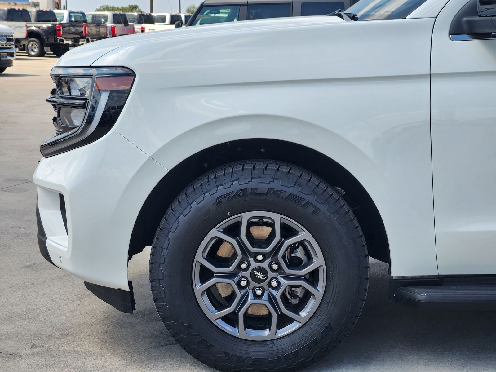 2025 Ford Expedition Active