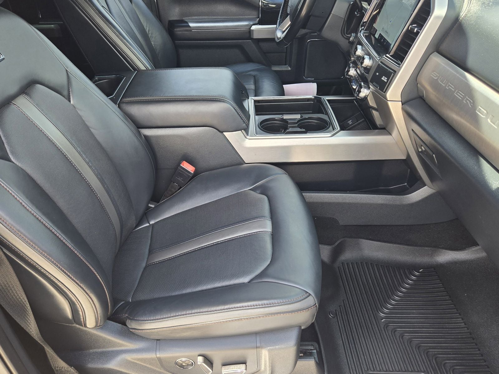 2022 Ford F-350SD Platinum