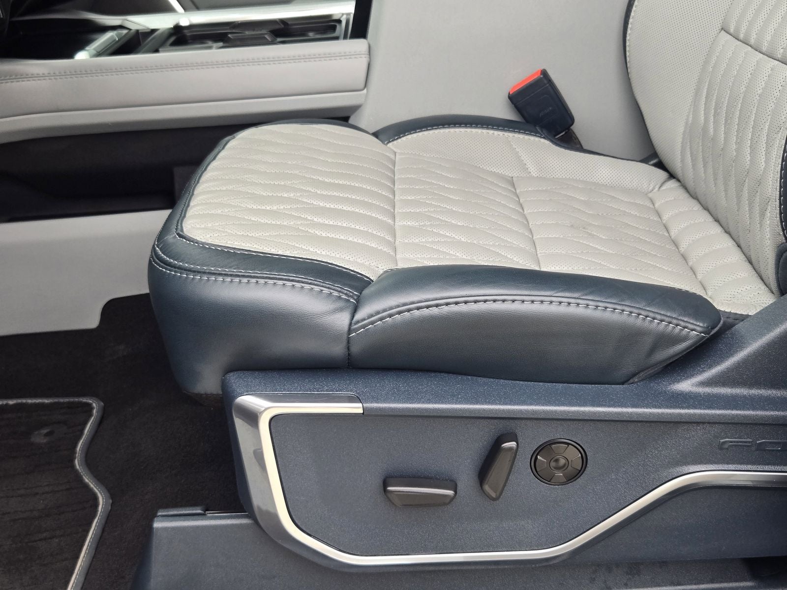 2024 Ford F-350SD Limited DRW