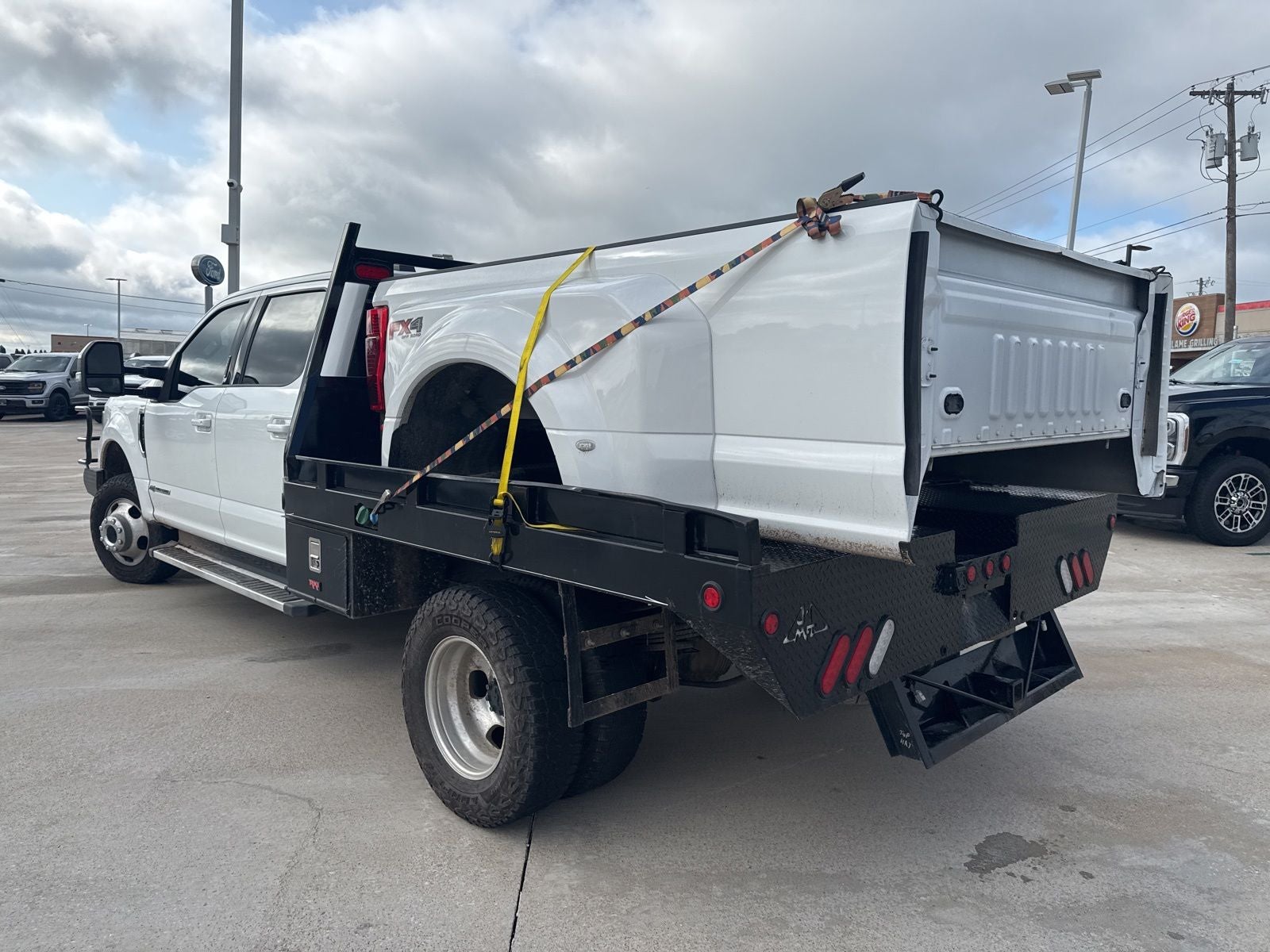 2022 Ford F-350SD Lariat DRW