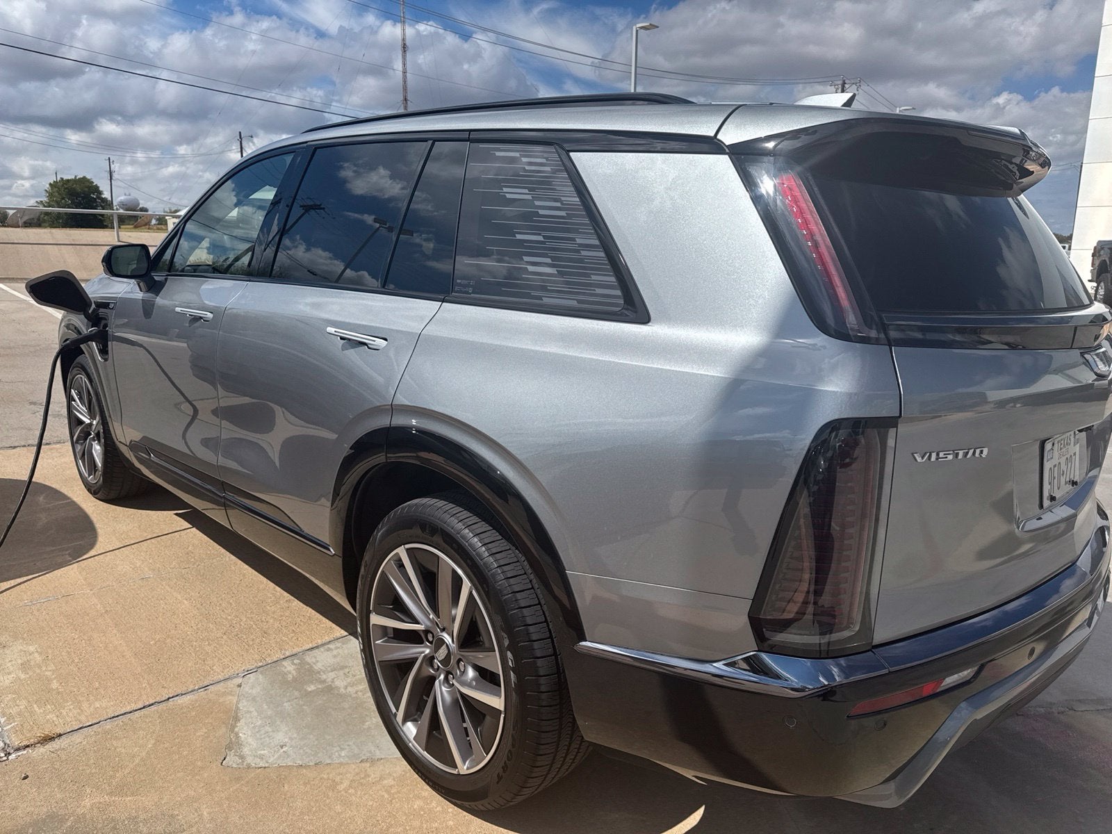 2026 Cadillac VISTIQ Sport