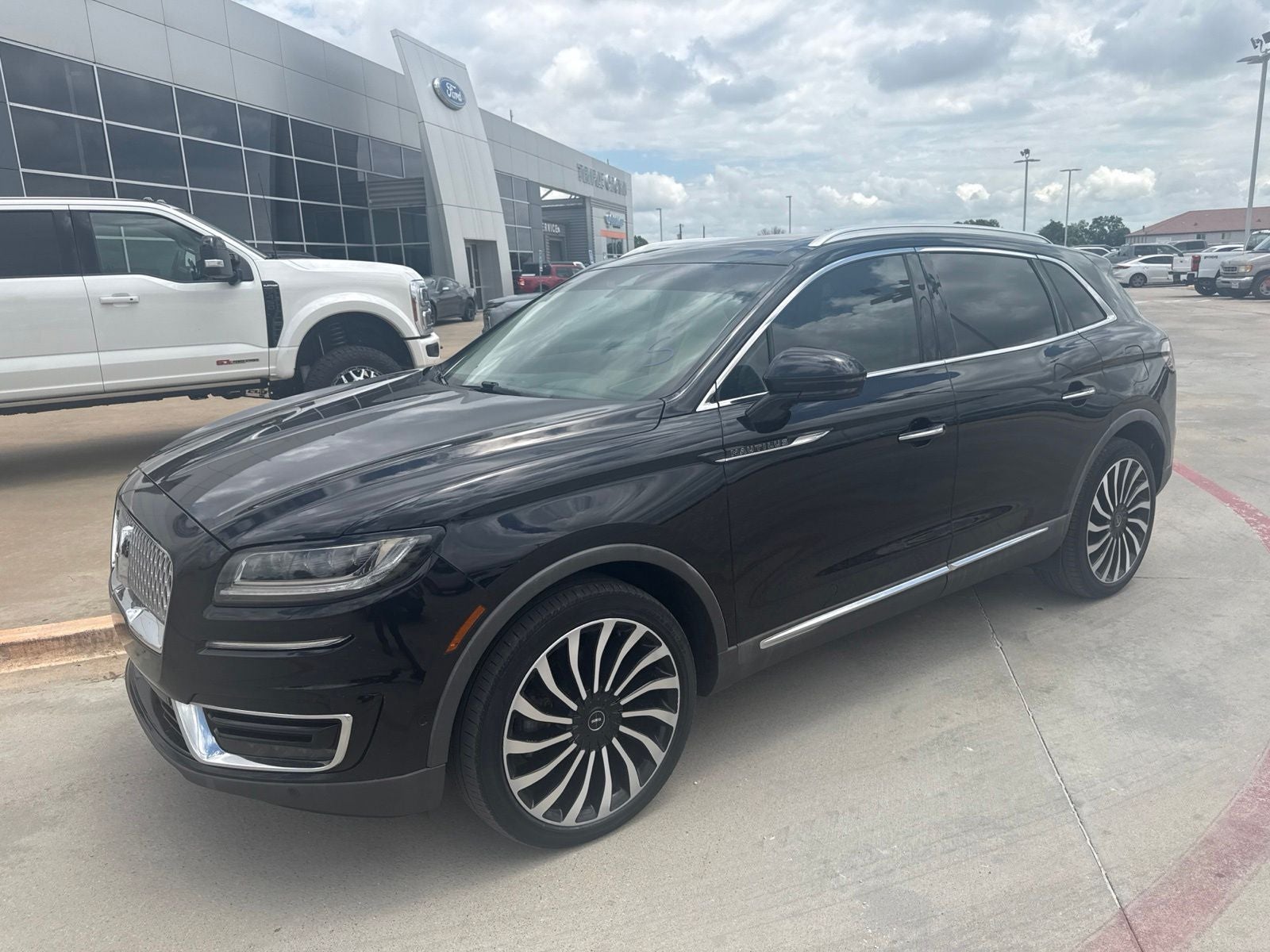 2019 Lincoln Nautilus Black Label