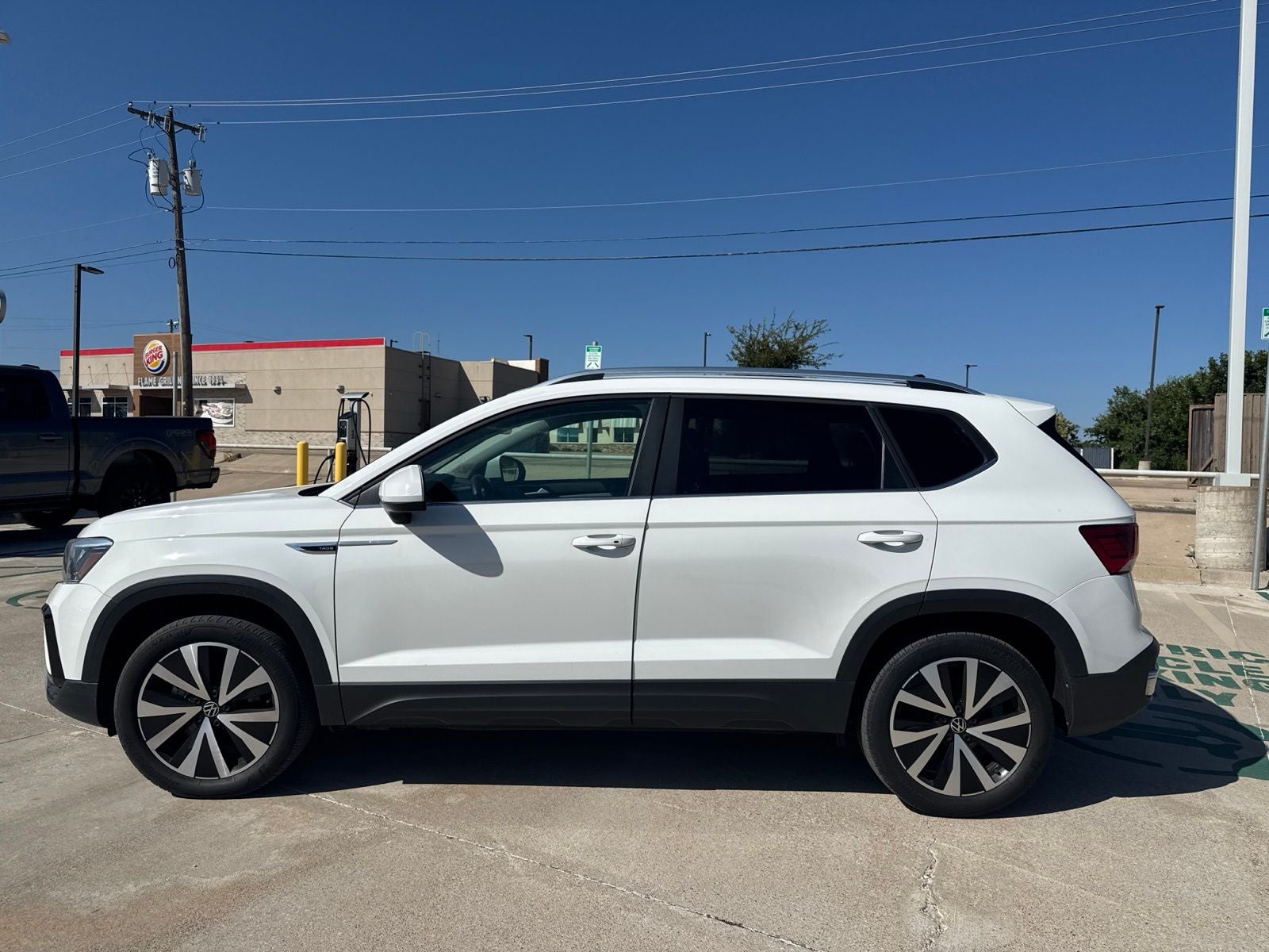 2022 Volkswagen Taos 1.5T SE