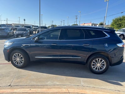2022 Buick Enclave Essence