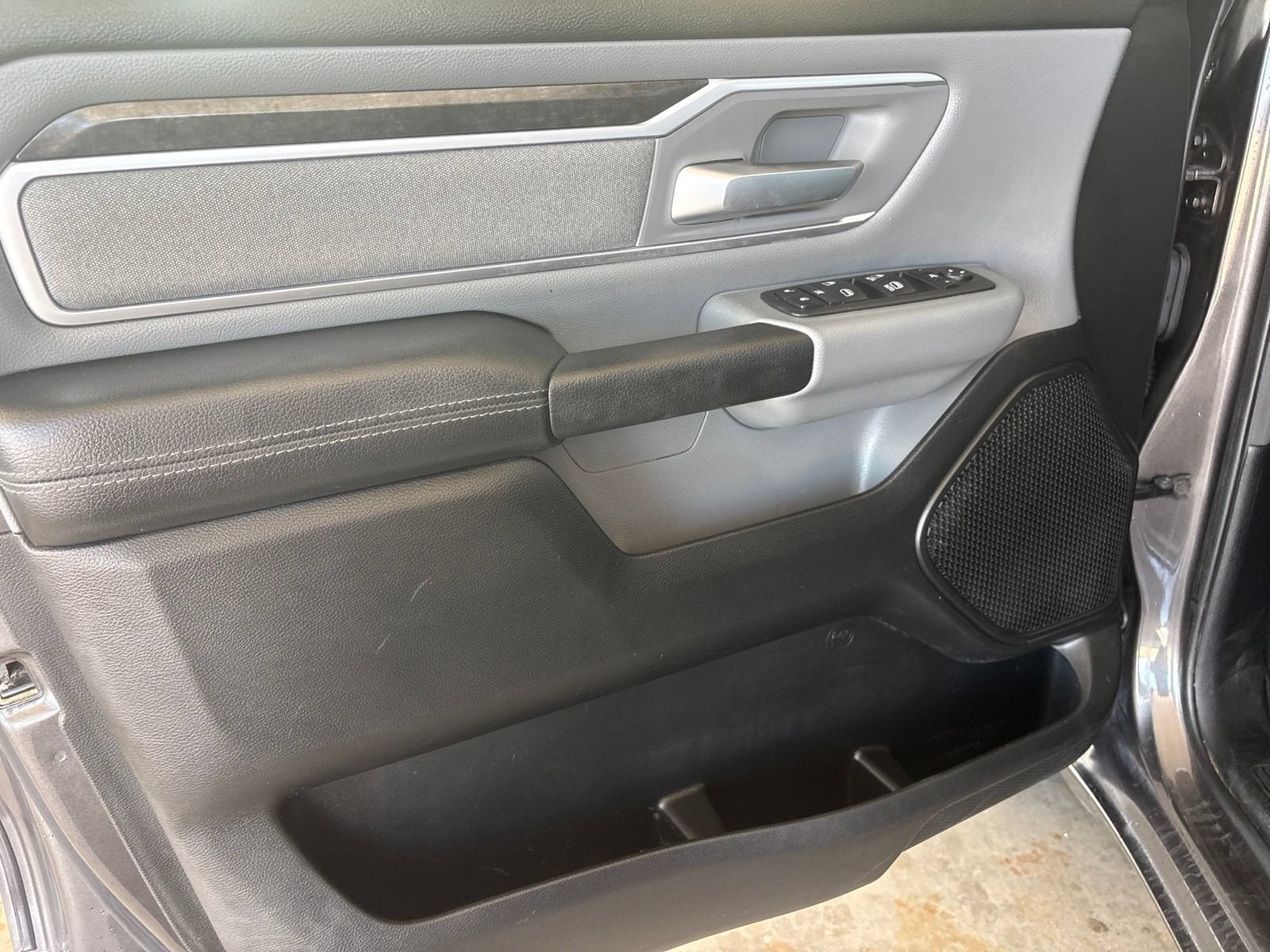 2020 RAM 1500 Big Horn Quad Cab 4x4 6'4" Box