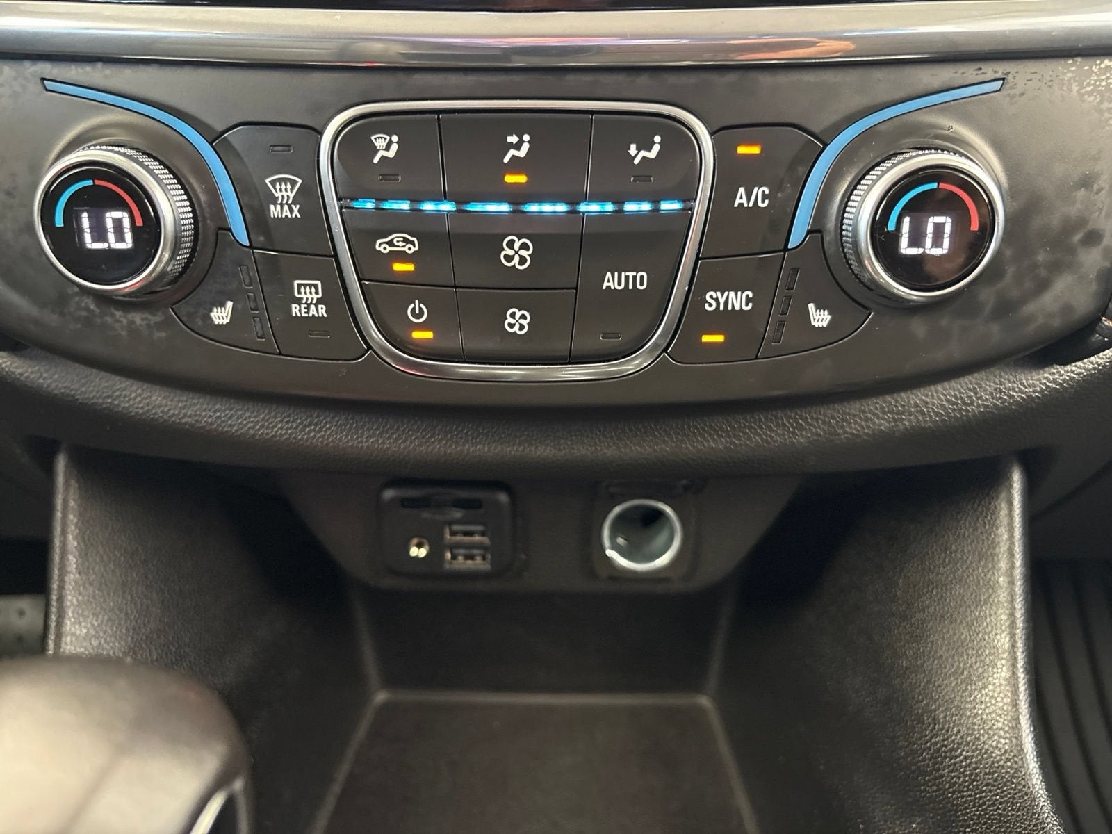 2021 Chevrolet Traverse RS