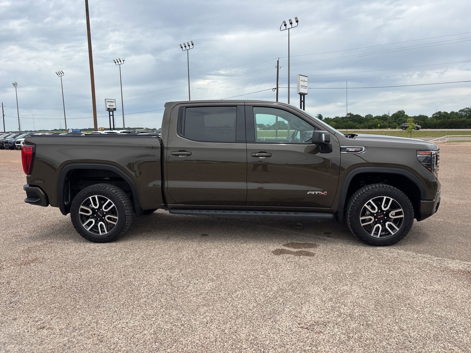 2023 GMC Sierra 1500 AT4