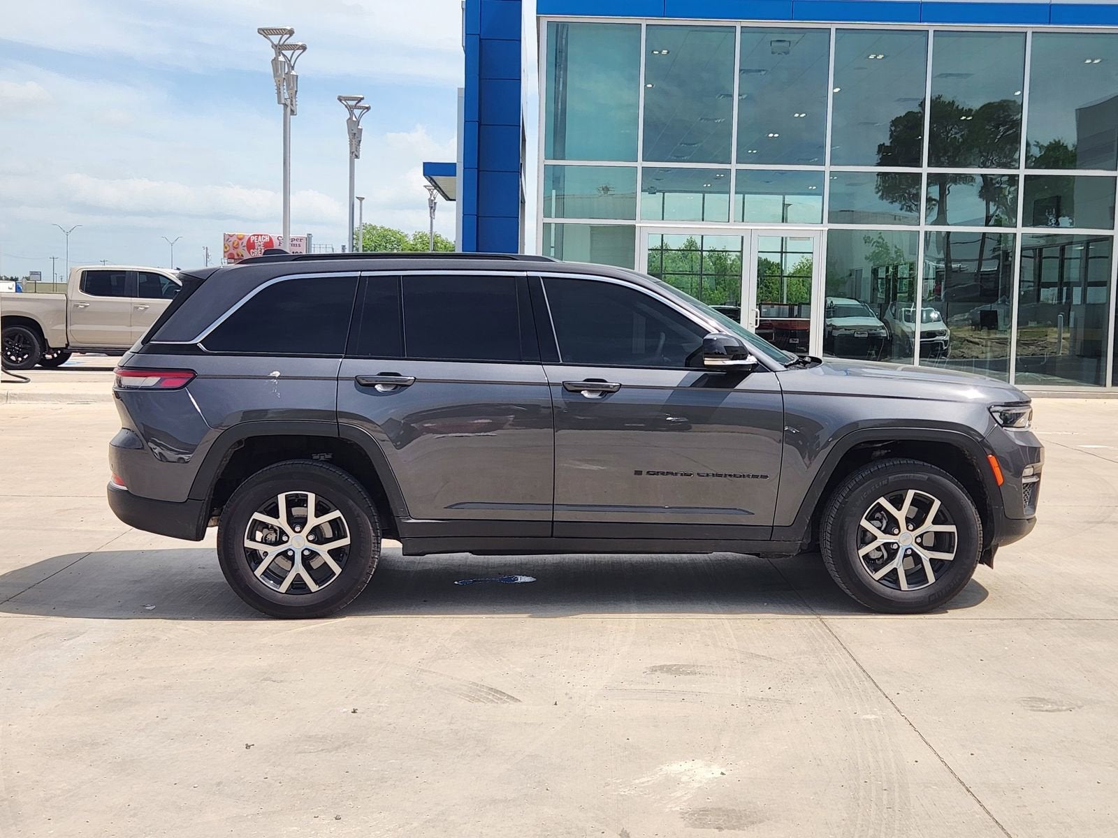 2025 Jeep Grand Cherokee Limited 4x2